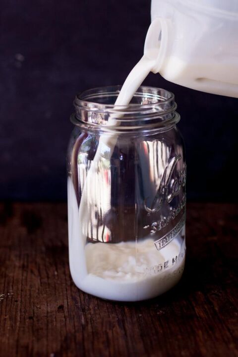 Mono-diet บน kefir เพียงอย่างเดียว - วิธีการลดน้ำหนักอย่างเข้มงวดเป็นเวลา 3 วัน