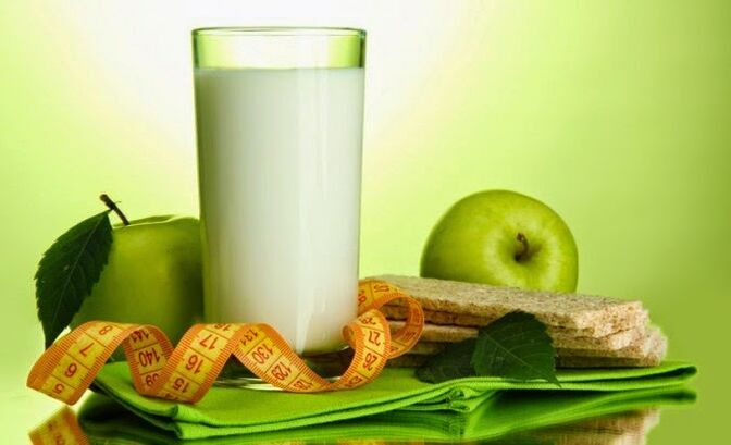 อาหารประจำสัปดาห์ที่มี kefir สามารถเสริมด้วยแอปเปิ้ล